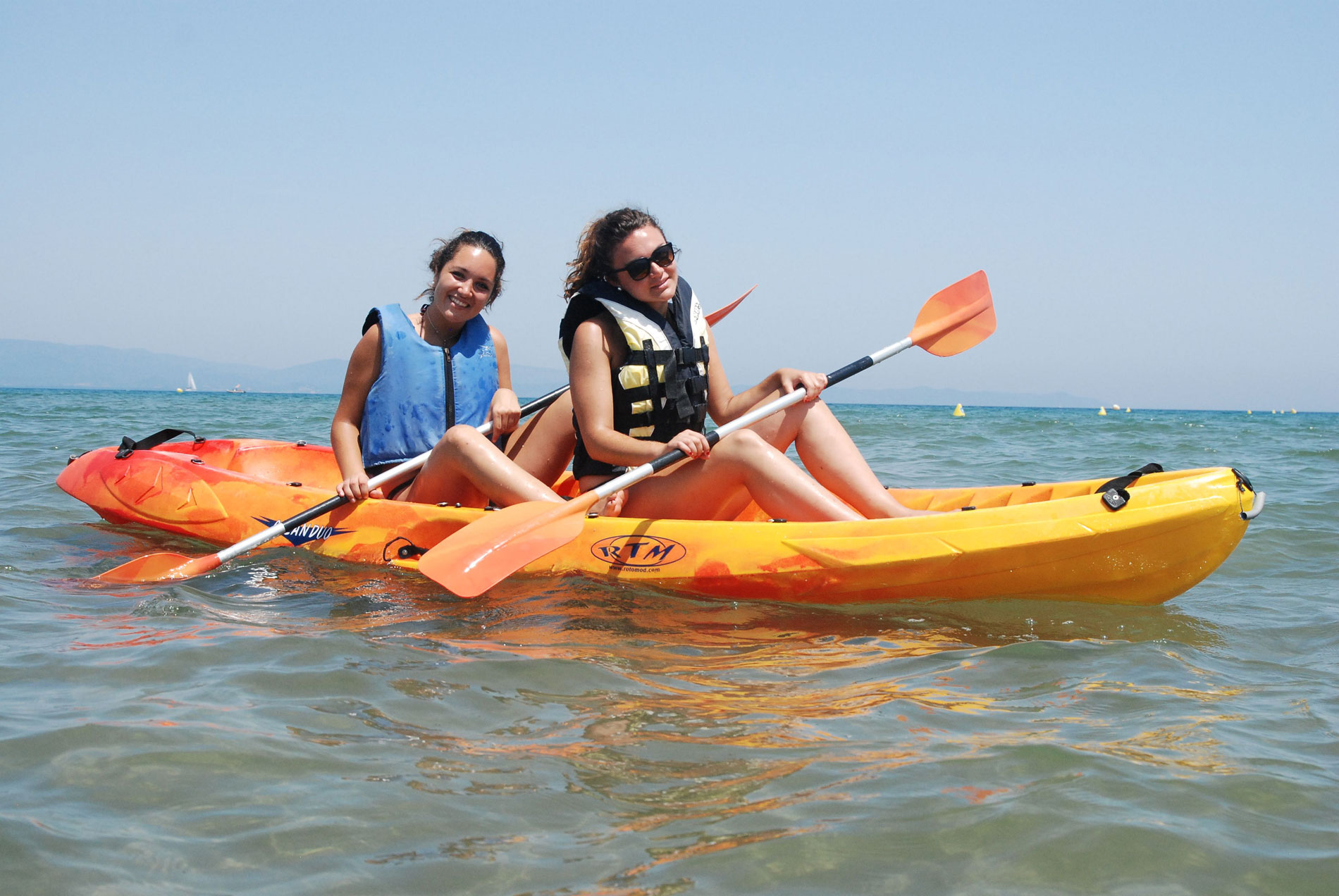 Réservez votre Location Kayak Journée à Hyères sur la base nautique